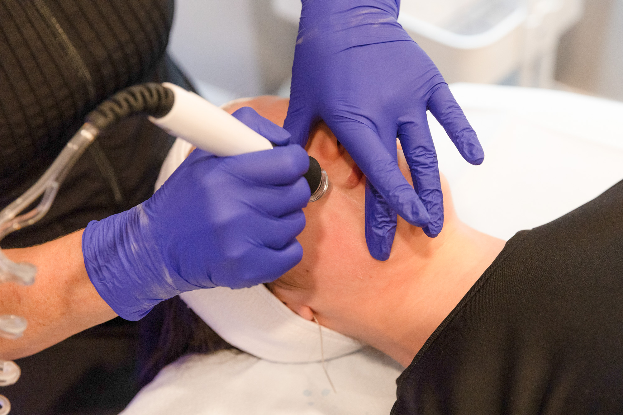 Diamond Glow Facials